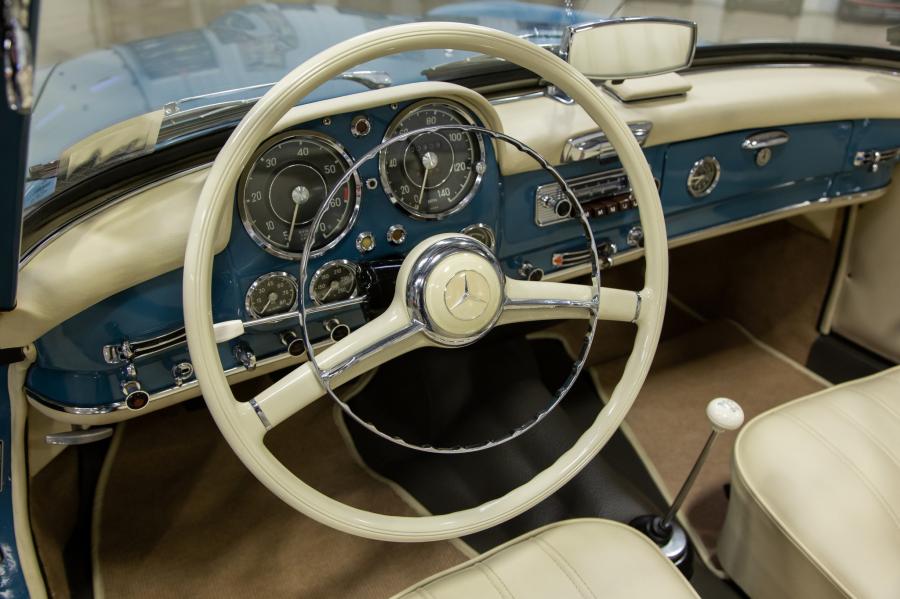 Торпедо Mercedes-Benz 190 SL (Bm.121.042) 1962 года  (фото 78 из 175)